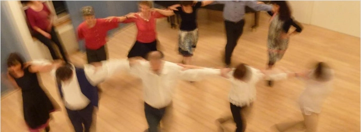 Maien-Tanz mit Live-Musik